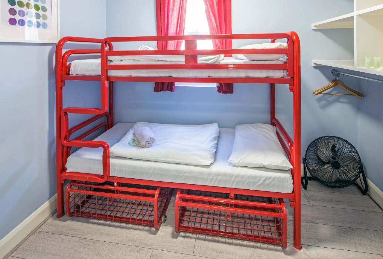 Tweepersoonskamer met 2 Aparte Bedden
